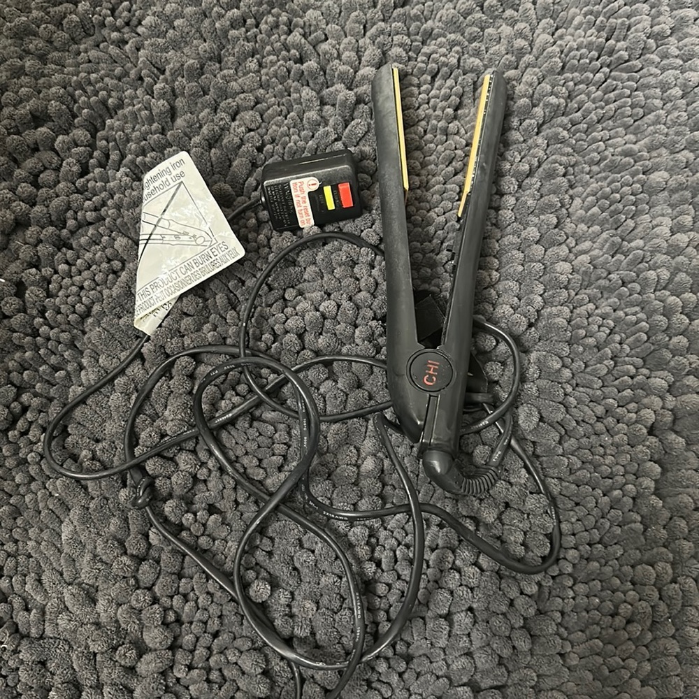 Global beauty chi hair straightener